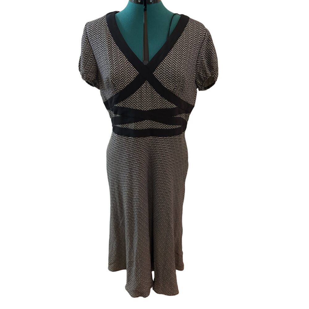 Women’s 14 Adrianna‎ Papell Cap Sleeve Chevron Print Knee Length Dress EUC